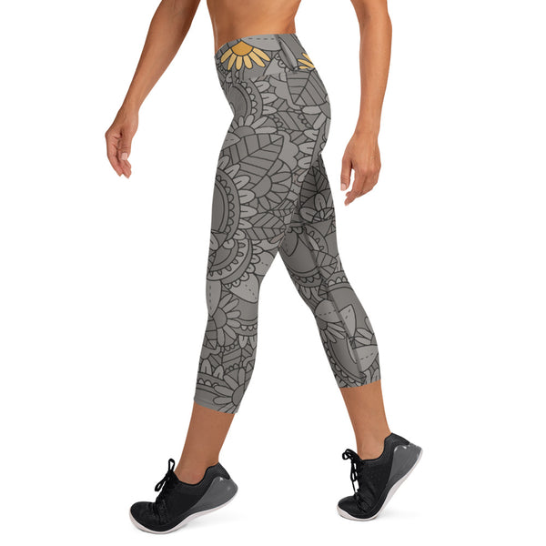 Beyond Yoga Kate Spade New York Leaf Bow Capri Leggings ($110) ❤ liked on  Polyvore featuring pants, leggings, bow … | Womens leggins, Yoga pants hot,  Basic leggings